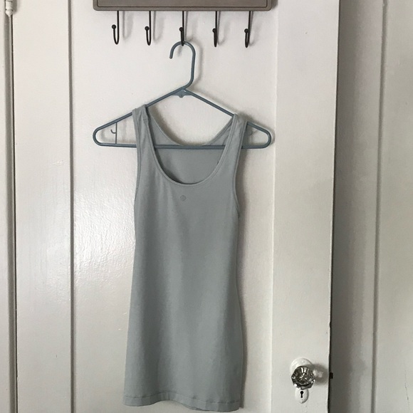 Lululemon 🍋 Front Racer Tank - Picture 3 of 7